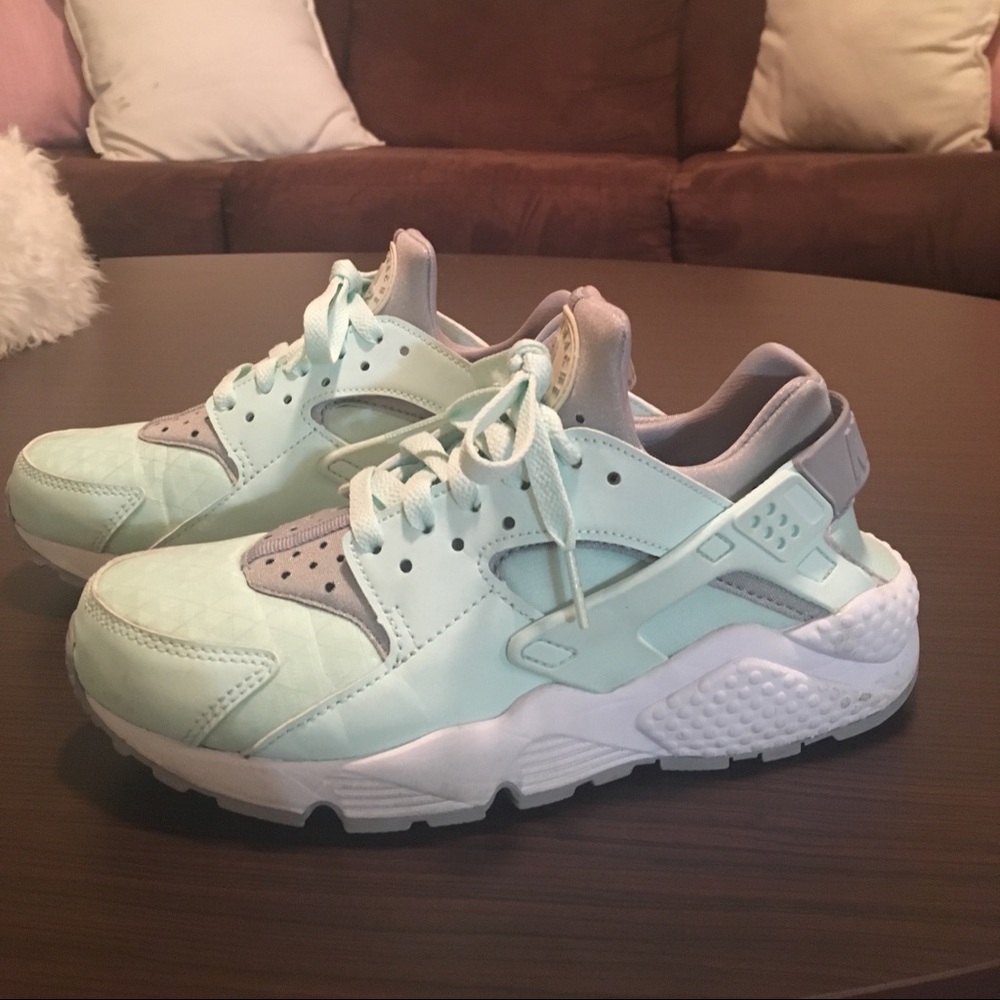 Nike Air Huarache seafoam